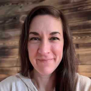 Headshot of Dorothy Toth